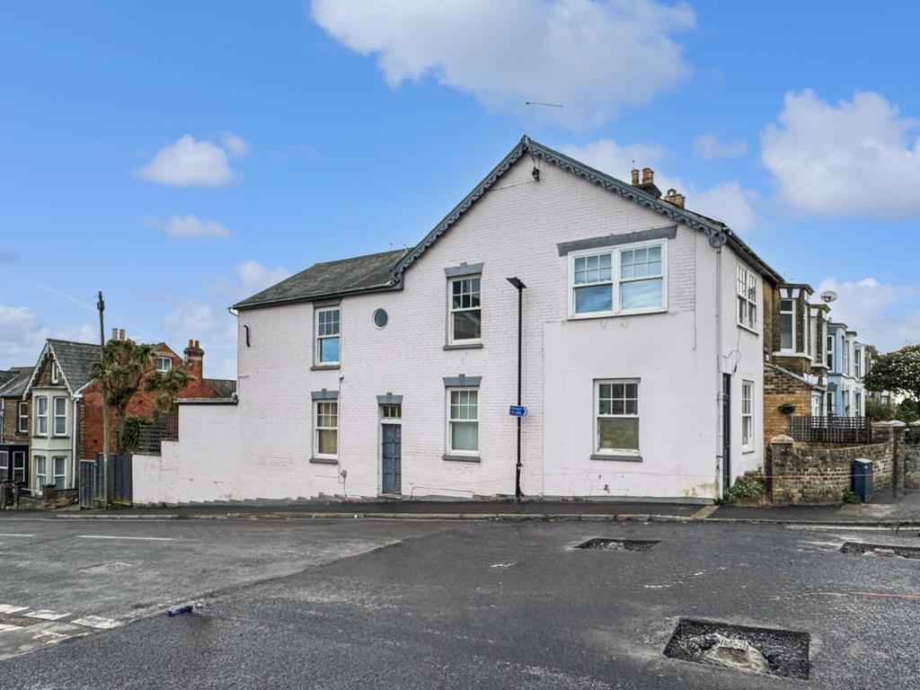 Lot: 172 - HOUSE FOR IMPROVEMENT - Street View